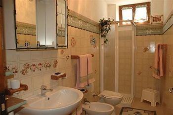 Ai Due Pini B&B Пескантіна Екстер'єр фото