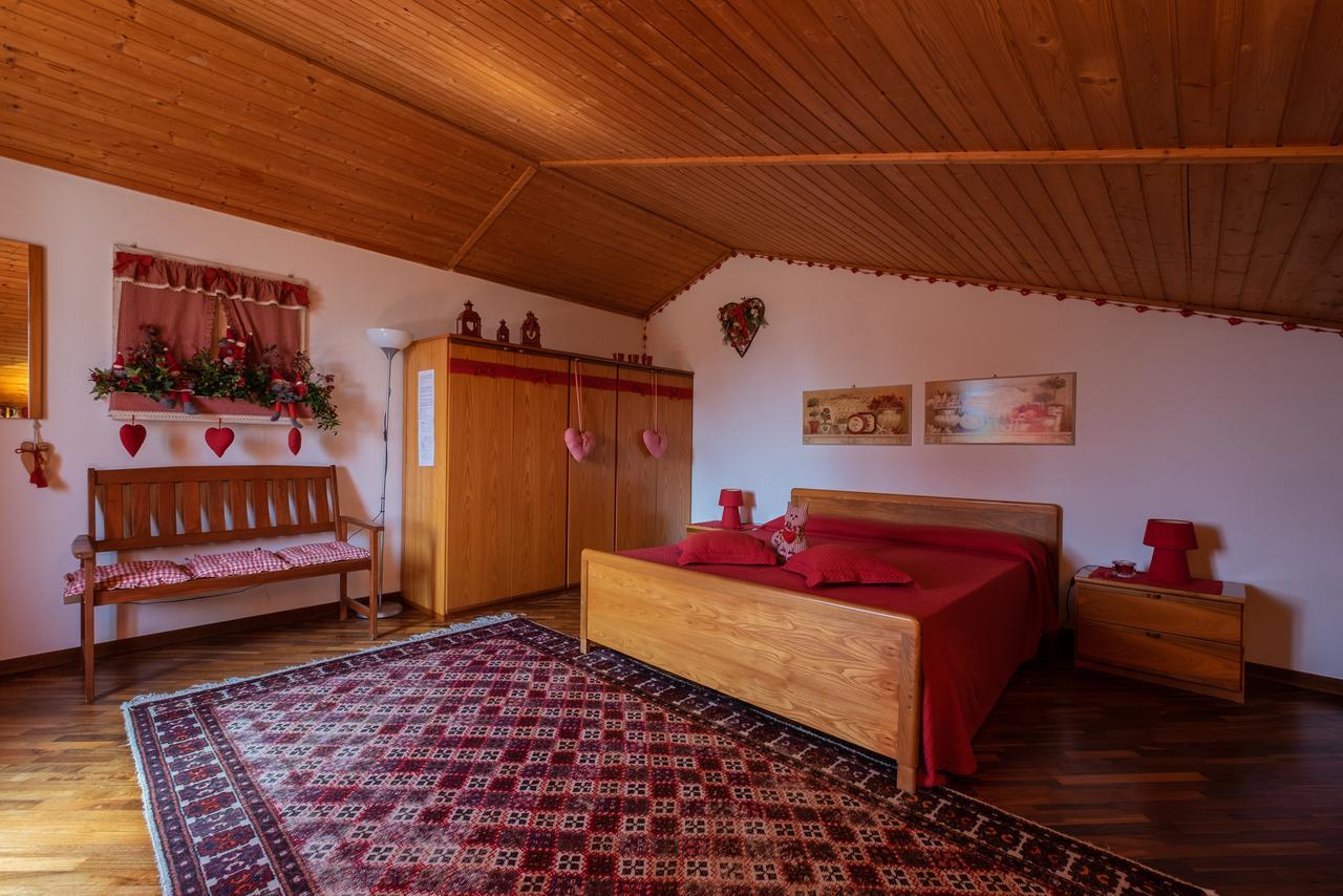 Ai Due Pini B&B Пескантіна Екстер'єр фото