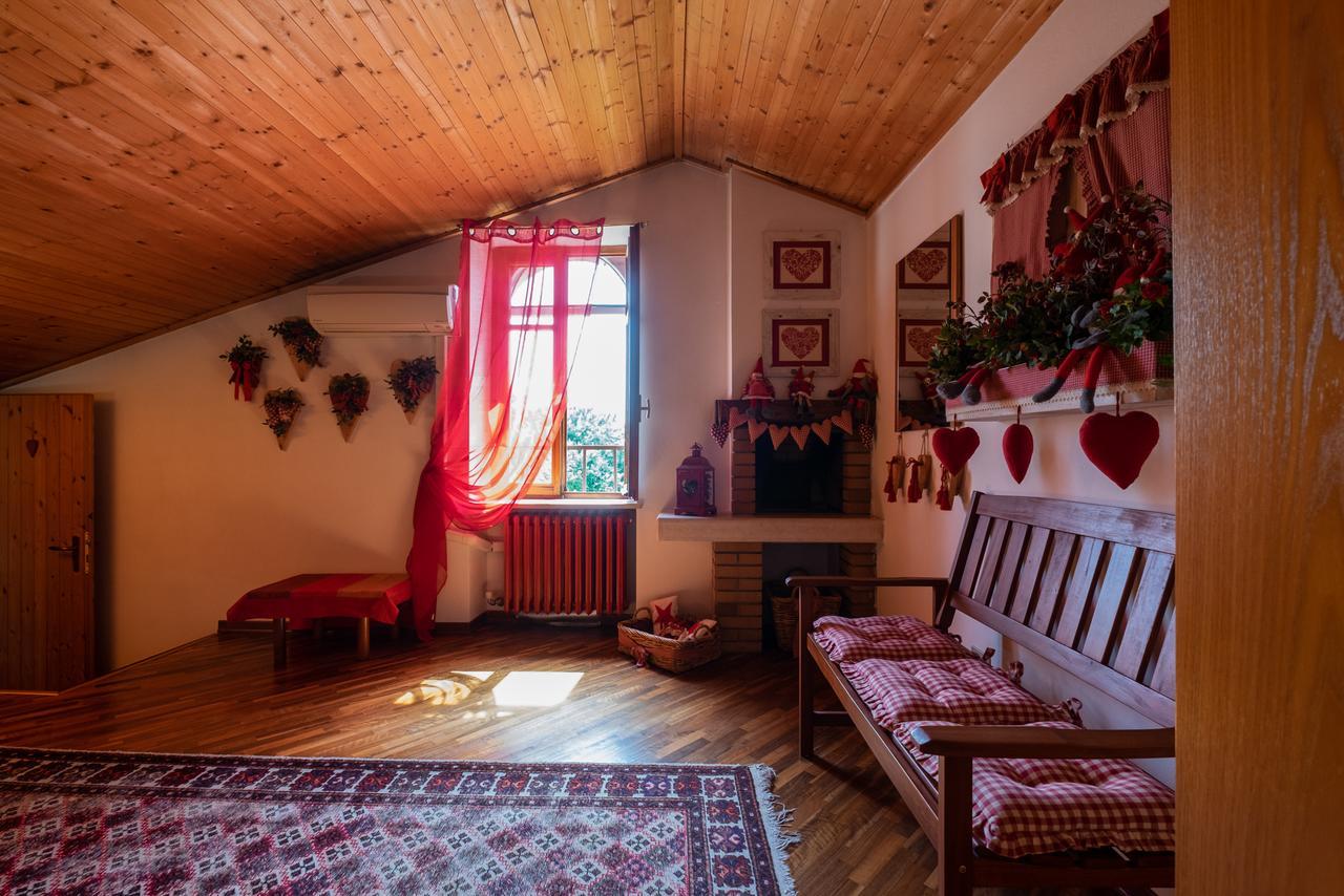 Ai Due Pini B&B Пескантіна Екстер'єр фото